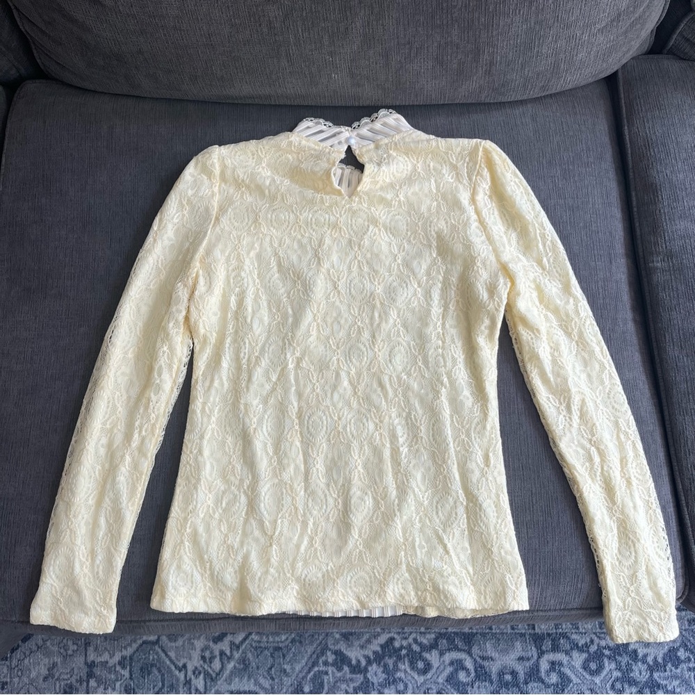 Vintage lace blouse - Picture 4 of 6